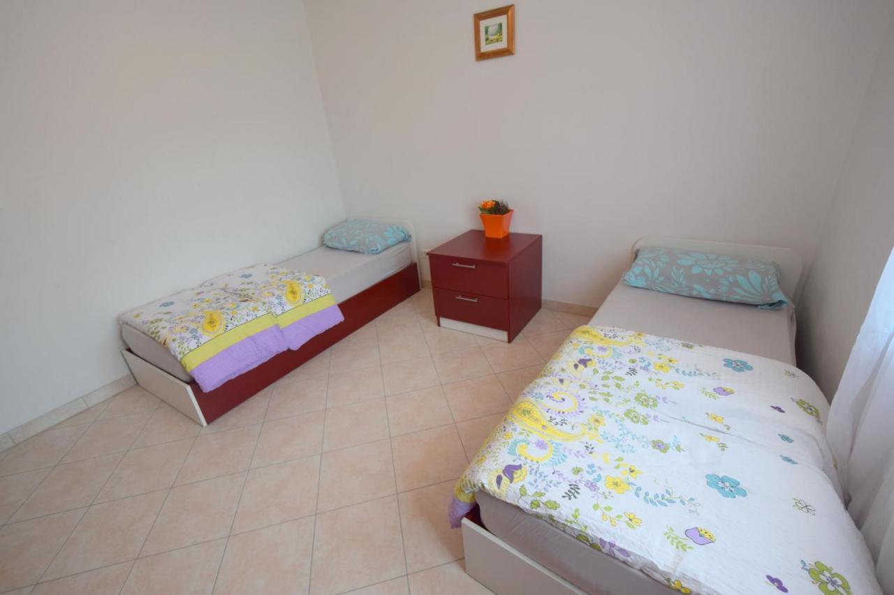 Apartments Gabrijel Malinska Dış mekan fotoğraf