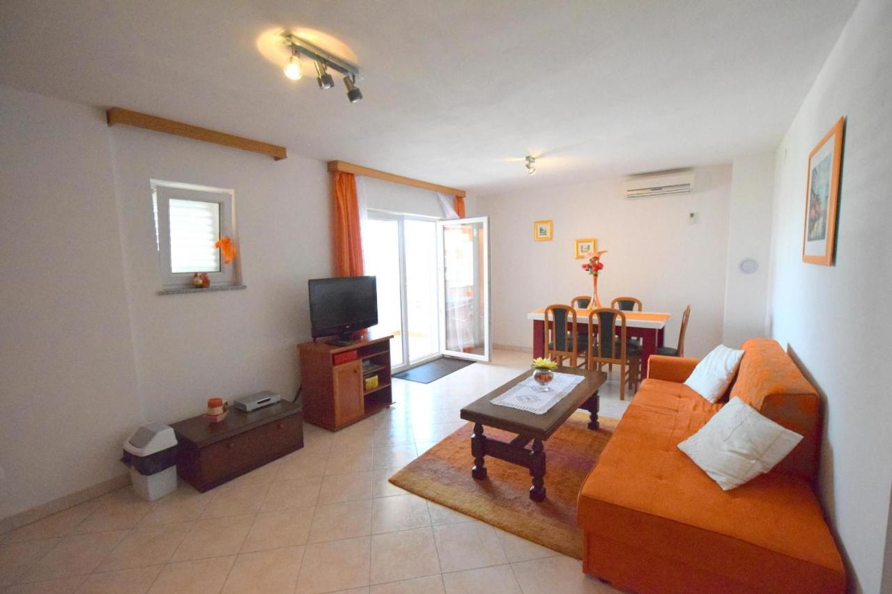 Apartments Gabrijel Malinska Dış mekan fotoğraf