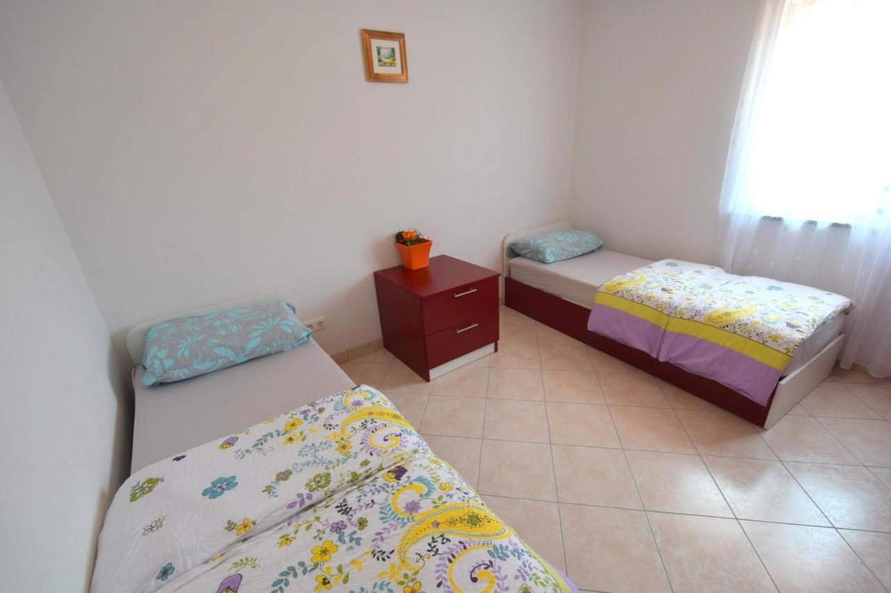 Apartments Gabrijel Malinska Dış mekan fotoğraf