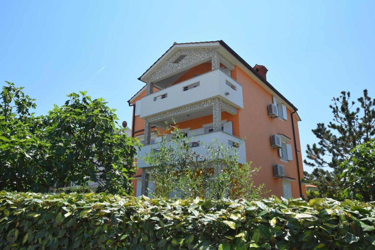 Apartments Gabrijel Malinska Dış mekan fotoğraf
